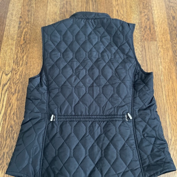 Women’s Croft and Barrow Black Quilted Vest - NWT! - Picture 2 of 4